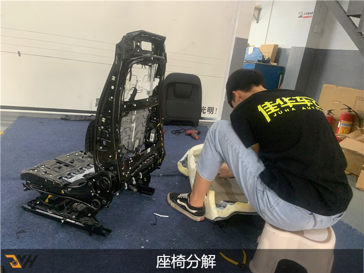 佛山顺德北滘宝马x5老客户再次到店改装升级座椅通风系统,告别潮湿闷热行车